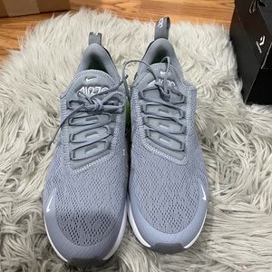 Women’s Air Max 270!!! Unique color way🍀